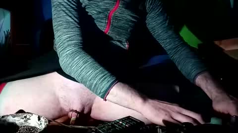 crystelweed online show from October 12, 1:48 am