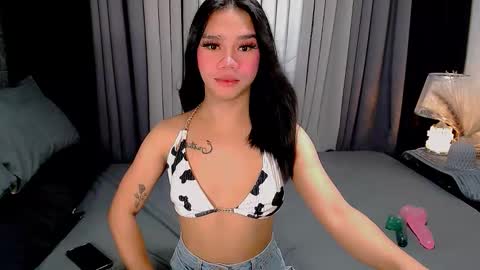 bea takashi  online show from October 20, 8:15 am