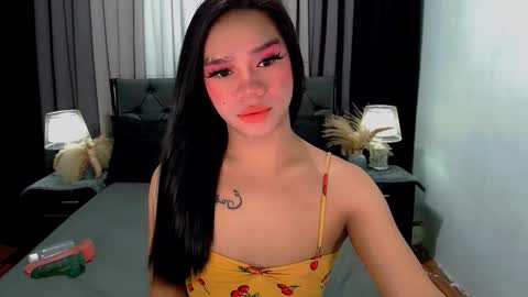 bea takashi  online show from March 24, 7:57 am