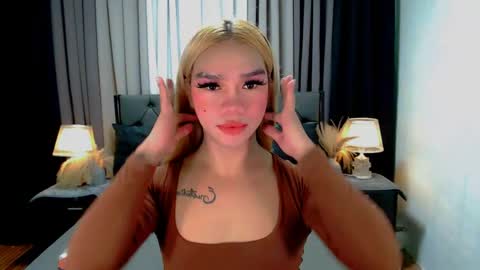 bea takashi  online show from April 20, 8:28 am