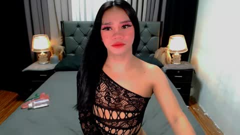 bea takashi  online show from June 3, 9:23 am