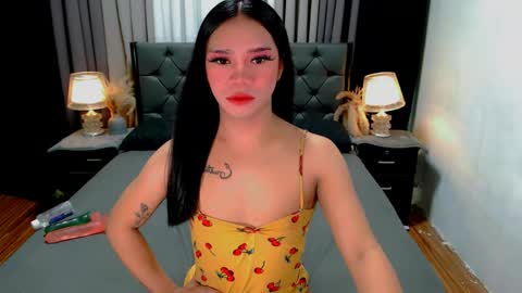 Snapshot of crytastal_lust1212 chatting on June 8, 9:42 am bea takashi online show from June 8, 9:42 am