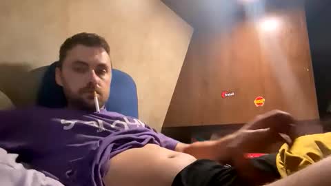 Snapshot of csmiffins chatting on November 22, 11:31 am csmiffins online show from November 22, 11:31 am