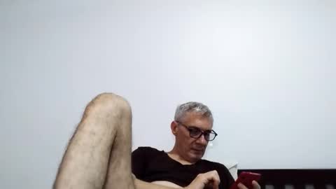 Snapshot of cucaio18 chatting on February 6, 2:05 am BIG UNCUT HARD COCK online show from February 6, 2:05 am