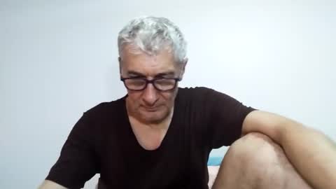 Snapshot of cucaio18 chatting on February 15, 1:24 am BIG UNCUT HARD COCK online show from February 15, 1:24 am