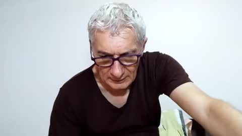 Snapshot of cucaio18 chatting on February 19, 1:56 am BIG UNCUT HARD COCK online show from February 19, 1:56 am