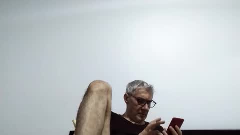 Snapshot of cucaio18 chatting on February 22, 12:01 am BIG UNCUT HARD COCK online show from February 22, 12:01 am