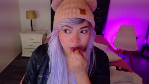 Snapshot of cuckoldlover69_ chatting on January 5, 1:26 pm cuckoldlover69_ online show from January 5, 1:26 pm