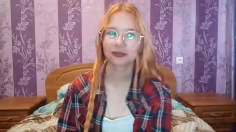Sia online show from September 30, 7:13 am
