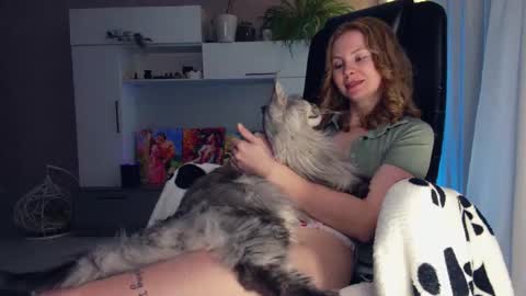 Alexia online show from December 19, 2:46 pm