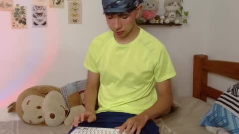 Cuddly online show from March 27, 10:20 pm