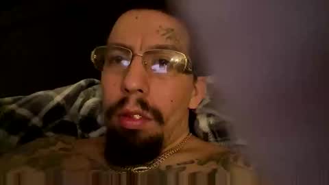 Snapshot of cuete2100 chatting on March 25, 3:23 am cuete2100 online show from March 25, 3:23 am