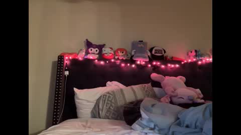 cum2charmxx online show from September 25, 1:15 pm