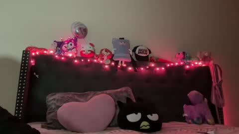 cum2charmxx online show from October 14, 8:48 am