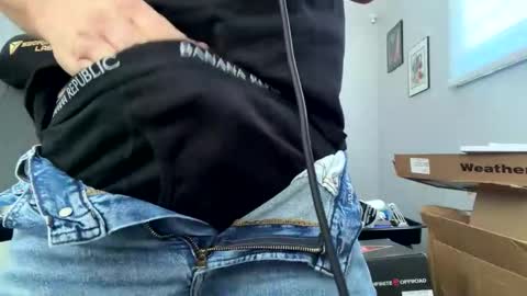 Snapshot of cum908 chatting on February 13, 2:35 pm cum908 online show from February 13, 2:35 pm