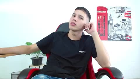 cumandres online show from October 6, 2:14 pm