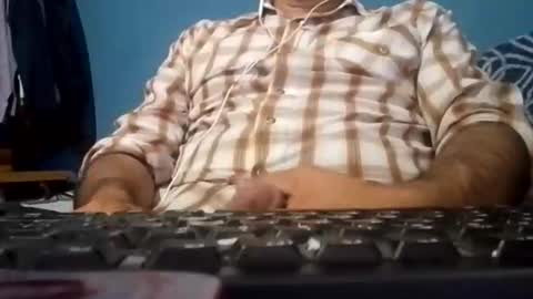 Snapshot of cumbian_chero chatting on June 1, 6:15 am cumbian_chero online show from June 1, 6:15 am