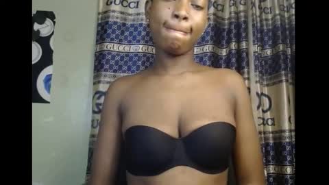 cumebony_petit online show from October 3, 9:12 pm