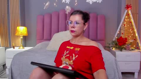 Cumming Loving online show from December 18, 6:46 pm
