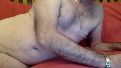 Snapshot of cumonherguys chatting on December 31, 8:26 am cumonherguys online show from December 31, 8:26 am