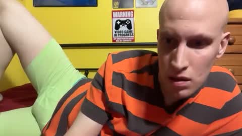 Snapshot of cumpeter33 chatting on March 1, 3:41 am cumpeter33 online show from March 1, 3:41 am