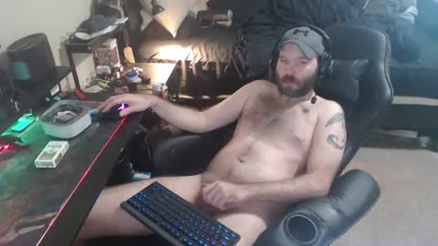 Snapshot of cumslinger2003 chatting on September 18, 8:16 am cumslinger2003 online show from September 18, 8:16 am