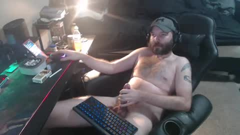 Snapshot of cumslinger2003 chatting on September 30, 11:37 am cumslinger2003 online show from September 30, 11:37 am