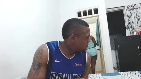 Snapshot of cuplex_hotlatina94 chatting on January 28, 10:45 am dominic and julieta... independent models online show from January 28, 10:45 am