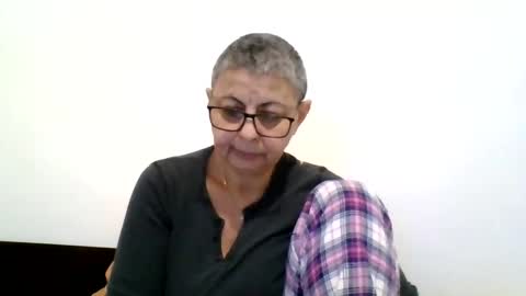 Snapshot of cuplu4346529860 chatting on January 18, 5:48 pm couple online show from January 18, 5:48 pm