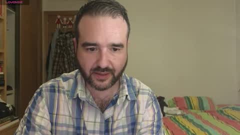 Snapshot of curiosillo1983 chatting on October 8, 10:07 pm curiosillo1983 online show from October 8, 10:07 pm