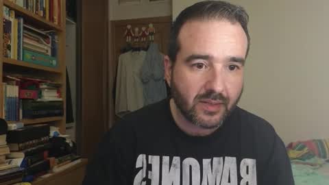 Snapshot of curiosillo1983 chatting on October 20, 3:23 pm curiosillo1983 online show from October 20, 3:23 pm