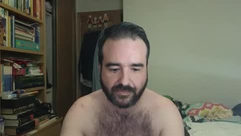 Snapshot of curiosillo1983 chatting on November 10, 4:33 am curiosillo1983 online show from November 10, 4:33 am