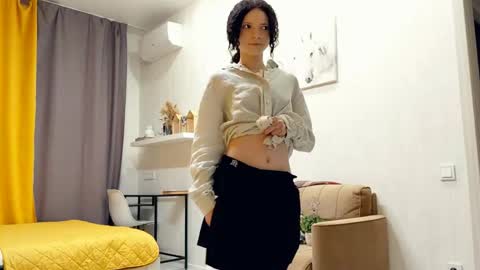 Kira online show from April 19, 6:10 pm