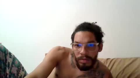 curly_louis online show from April 16, 2:34 am