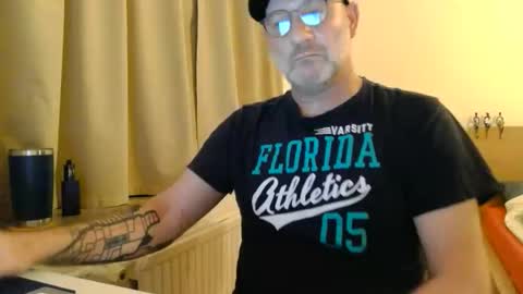 Curman85 online show from February 13, 1:01 am