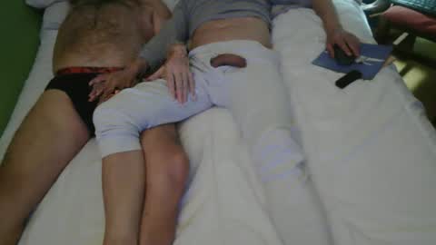 Snapshot of curricambi chatting on April 2, 7:00 pm John and Peter online show from April 2, 7:00 pm