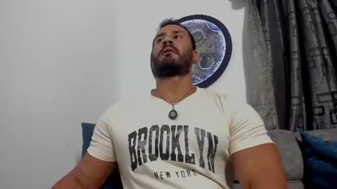Snapshot of curt_x chatting on July 19, 5:44 am Curt online show from July 19, 5:44 am