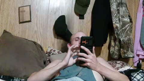 Snapshot of curtisrobert171 chatting on June 25, 5:06 pm curtisrobert171 online show from June 25, 5:06 pm
