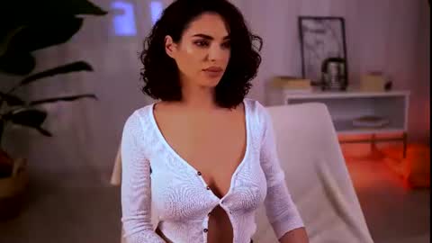 curvedlizzie online show from June 27, 10:59 pm