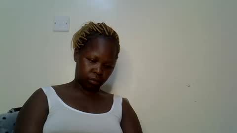 Snapshot of curvy294 chatting on April 16, 7:14 pm SALLY online show from April 16, 7:14 pm