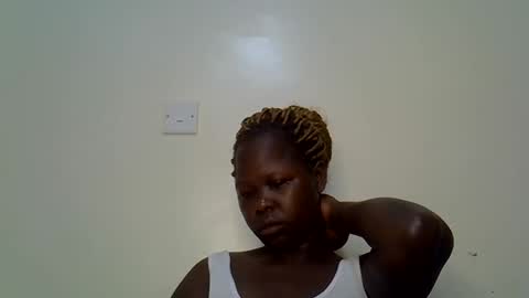 Snapshot of curvy294 chatting on April 17, 2:25 am SALLY online show from April 17, 2:25 am