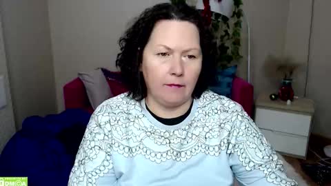 curvy_girlz online show from December 14, 8:09 am