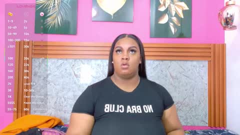 Snapshot of curvyhomebebe chatting on February 6, 3:11 am curvyhomebebe online show from February 6, 3:11 am