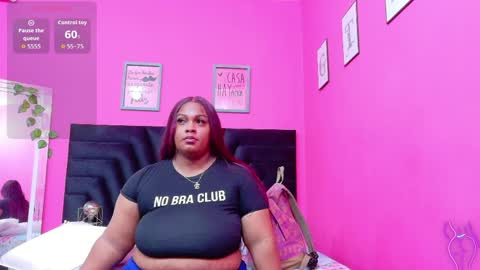 Snapshot of curvyhomebebe chatting on April 10, 10:25 pm curvyhomebebe online show from April 10, 10:25 pm