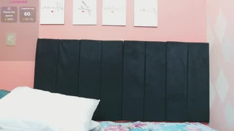 Snapshot of curvyhomebebe chatting on April 16, 2:56 am curvyhomebebe online show from April 16, 2:56 am