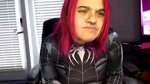 Snapshot of curvylucifinaxxx chatting on December 2, 11:07 pm Lucifina ganja kittens online show from December 2, 11:07 pm