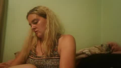 curvymom2025 online show from October 13, 12:21 am