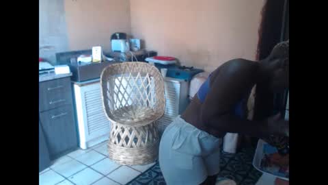 Snapshot of curvypear76x chatting on December 12, 11:29 am curvypear76x online show from December 12, 11:29 am