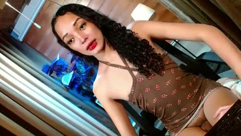 Snapshot of curybb_hanna19 chatting on July 6, 3:03 pm BBY CURLYHANNA online show from July 6, 3:03 pm