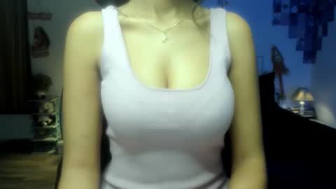 Alisha online show from June 7, 7:17 pm